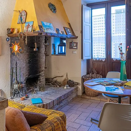 Il Comignolo Di Sofia Panzió Civita