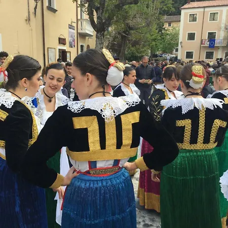 Il Comignolo Di Sofia Civita