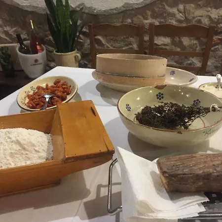 Il Comignolo Di Sofia Panzió